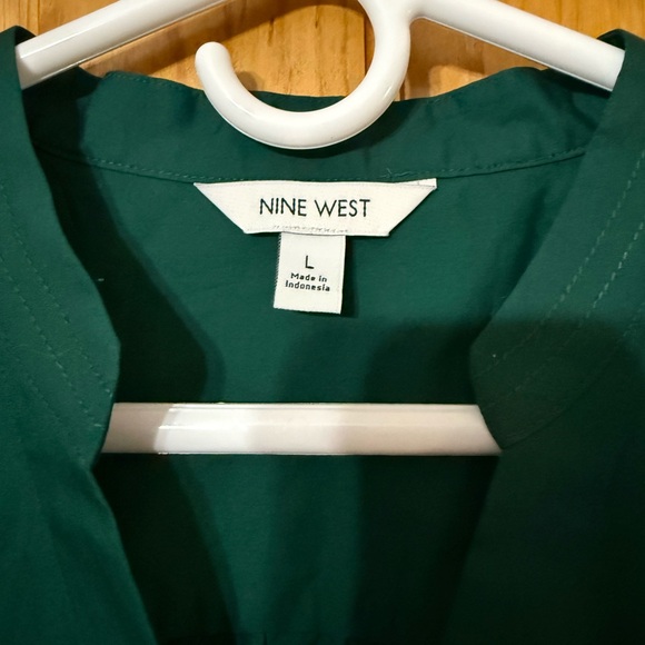 NWT Women's Nine West Forest Green Blouse size Large - Picture 3 of 5